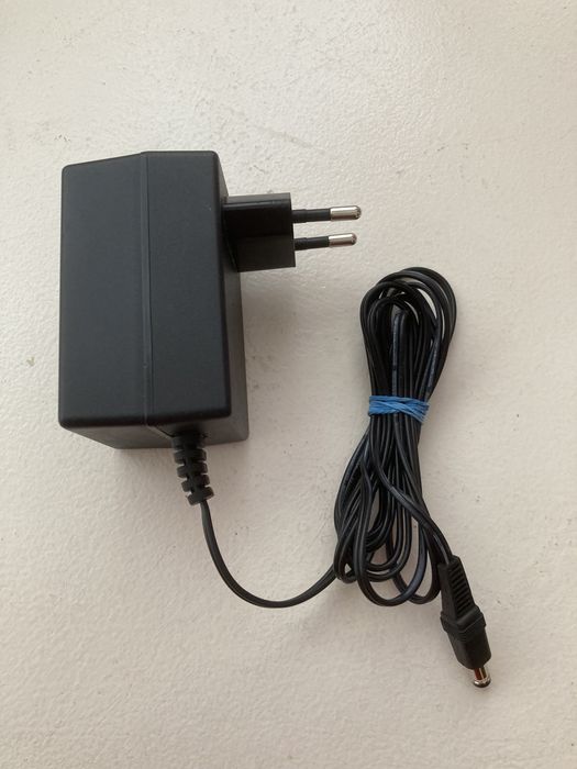 AC Adaptor 5v . Transformator 5v