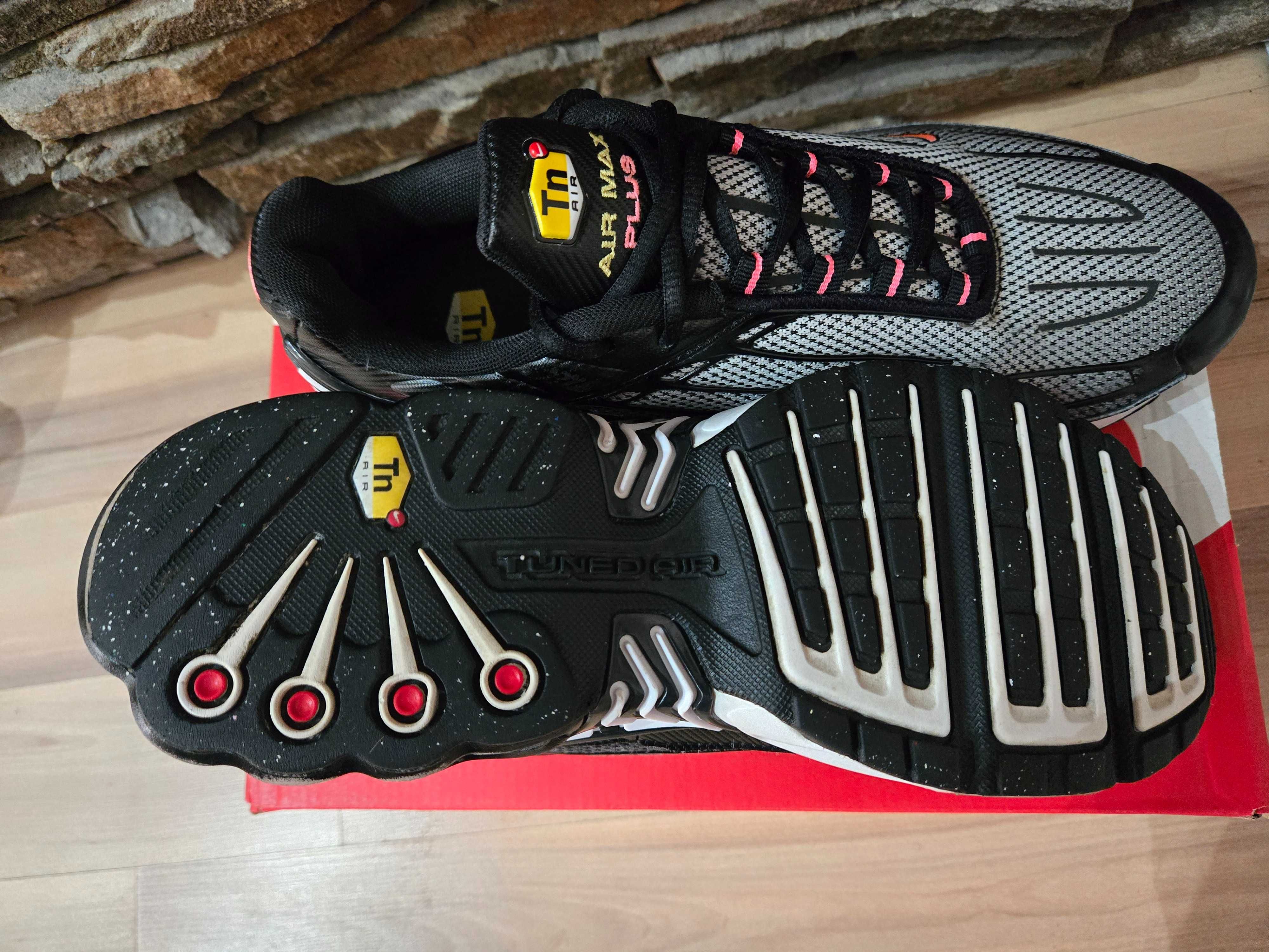 Маратонки Nike Air Max Plus / N-42 Отлично състояние