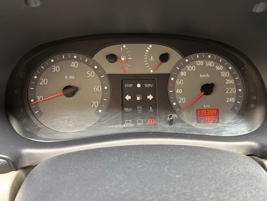 Renault Clio 2006 1.5 L diesel km reali unic proprietar stare impecabi