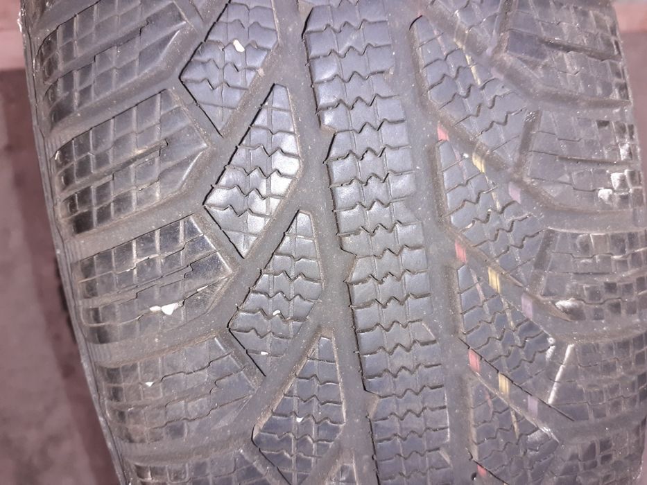 4бр Гуми 165 60 15 семперит