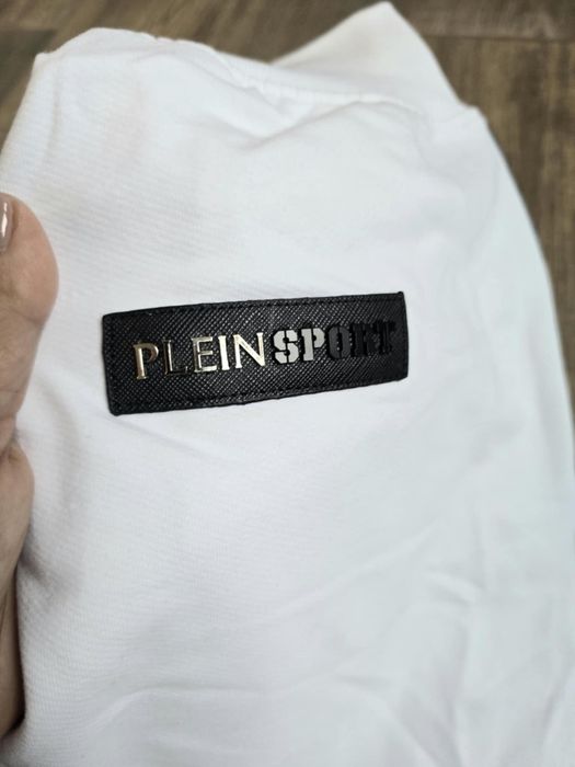 ЛИКВИДАЦИЯ! Оригинално дамско долнище Plein Sport  M  размер