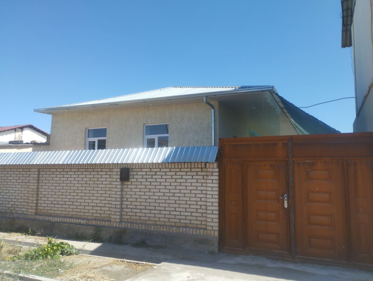 Srochno Tayyor hovli joy 2.8sotik
