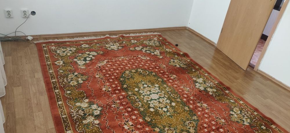 Vând covor persan de Cisnădie