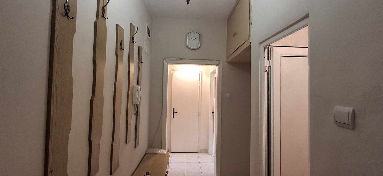 Продава се Тристаен апартамент в Варна, Бриз - 70 кв.м за 1643 €/кв.м - Снимка #1