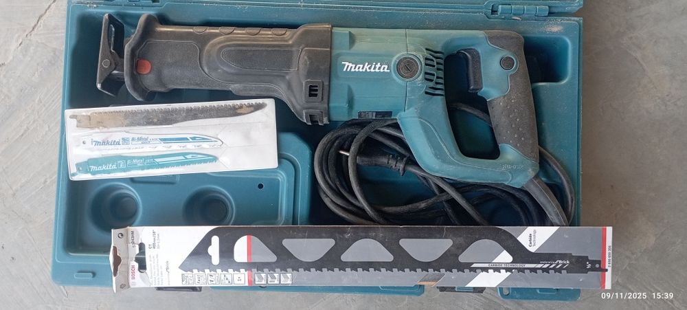 Makita metall va pena blok va gaza blok kesadi. Holati ideal ishlaydi