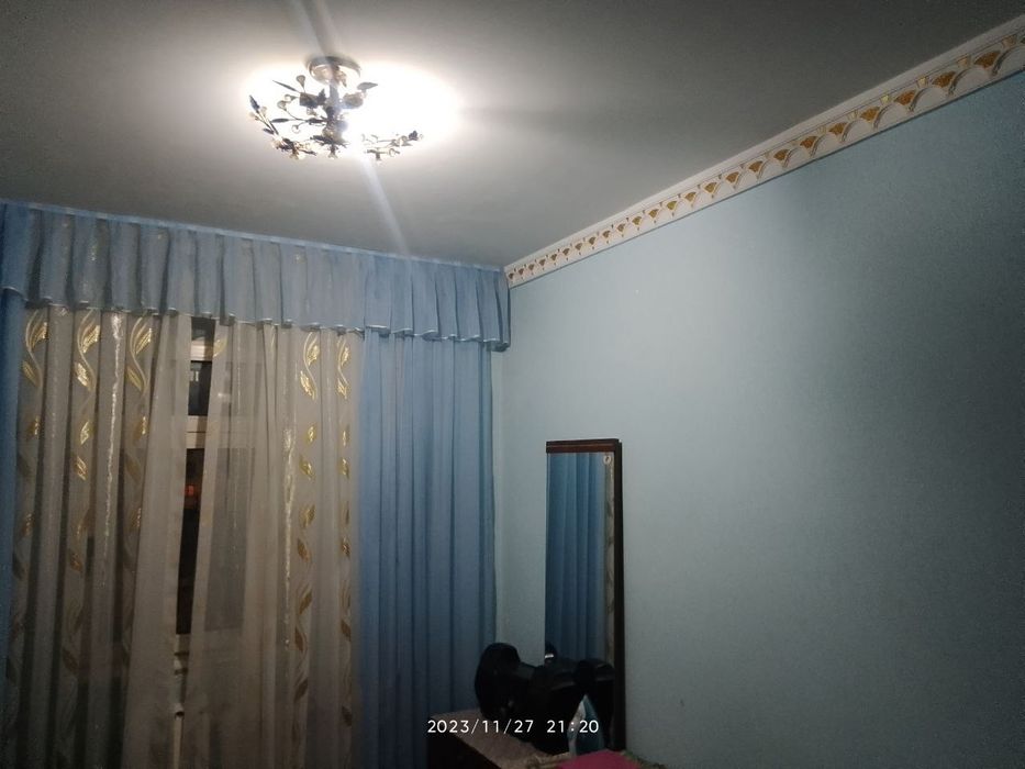 Azronga srochna dom 4  xona 108 kvadrat