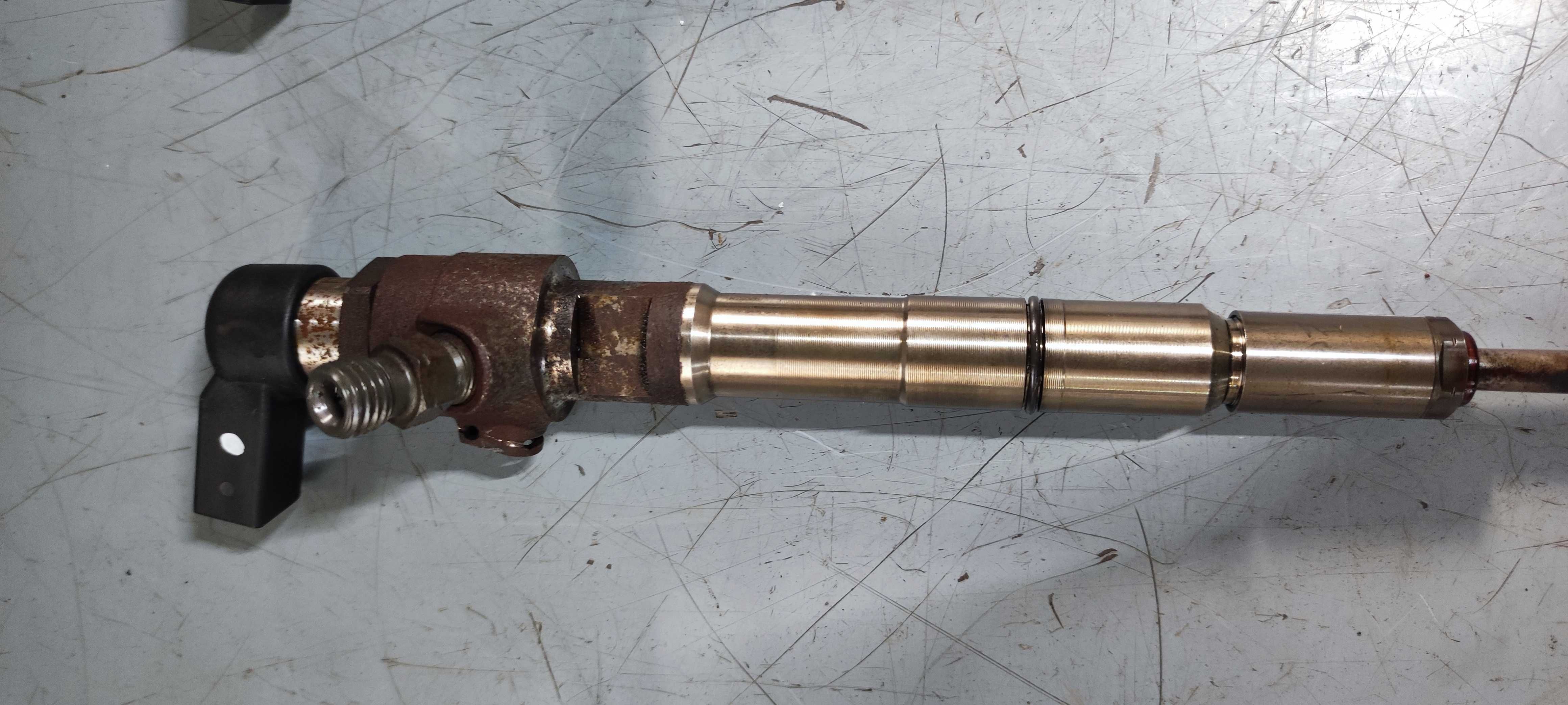 Injector injectoare volkswagen vw 1.6 TDI cay CAYC cod 03l130277b
