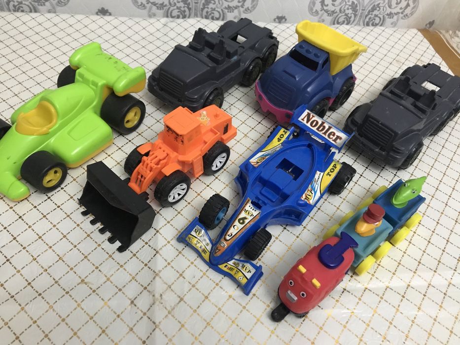 Ойыншыктар сатылады