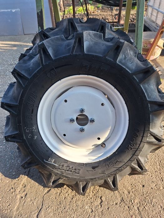 Vând motocultor progarden 13cp.