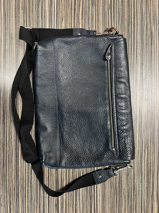 Geantă bărbătească Musette – piele naturală, albastru închis