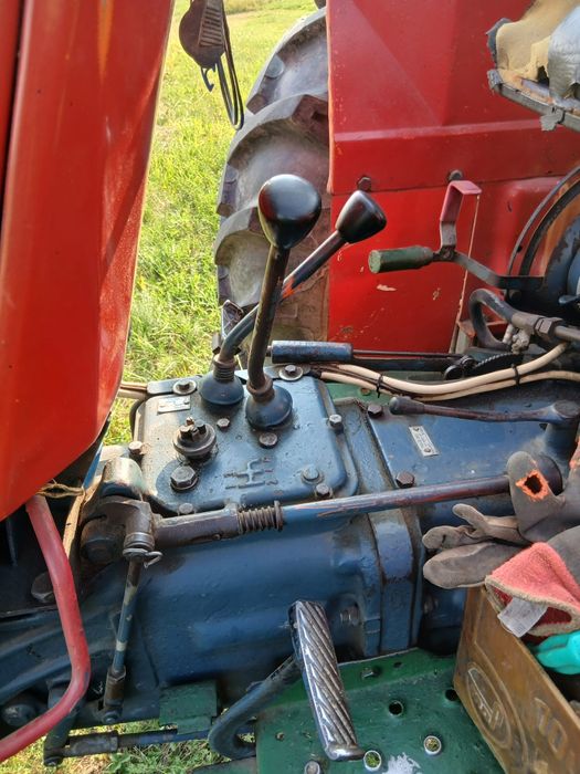 Vand tractor UTB 530