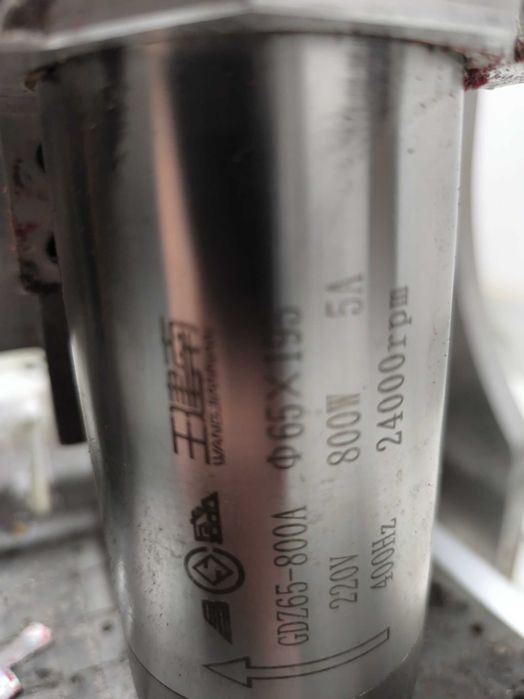 продам настольный чпу фрезерный станок 800вт