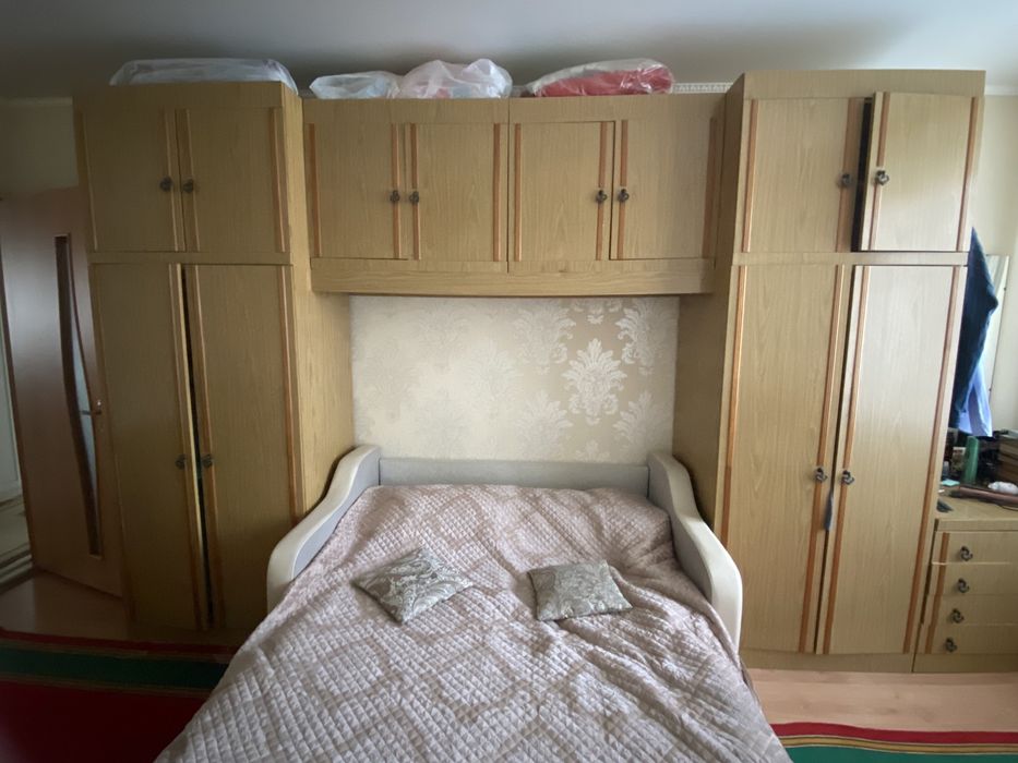 Спальный гарнитур