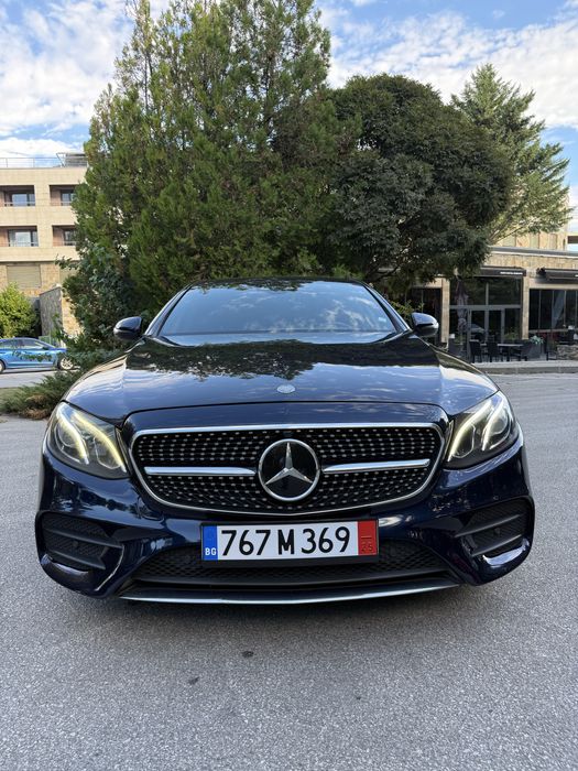 Mercedes-benz E220 9G/AMG Packet/Digital/Head up/Keyless go/Distronic