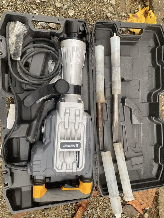 Inchiriere spargator lemne si picamer