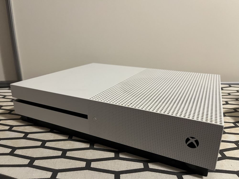 Consola de gaming Xbox One S