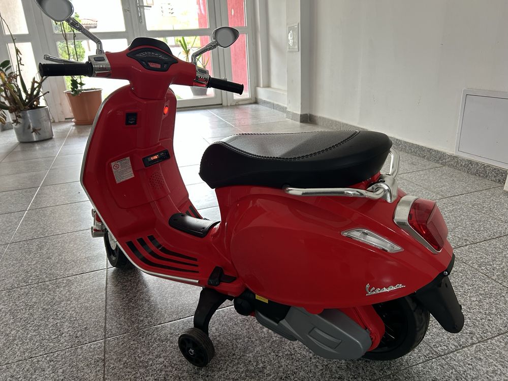 Scuter Vespa copii!