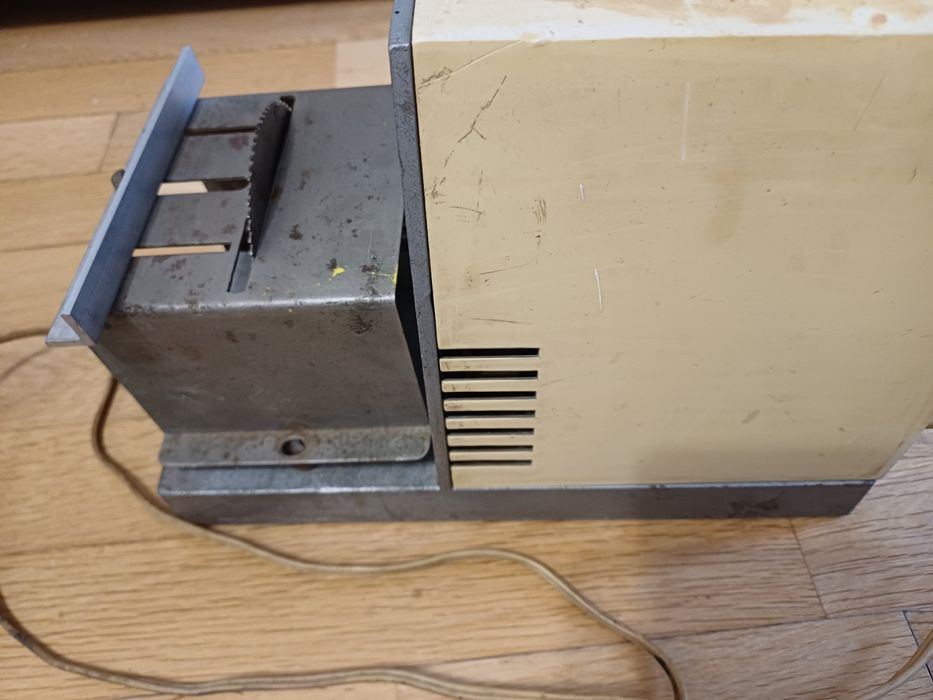 Настолен циркуляр