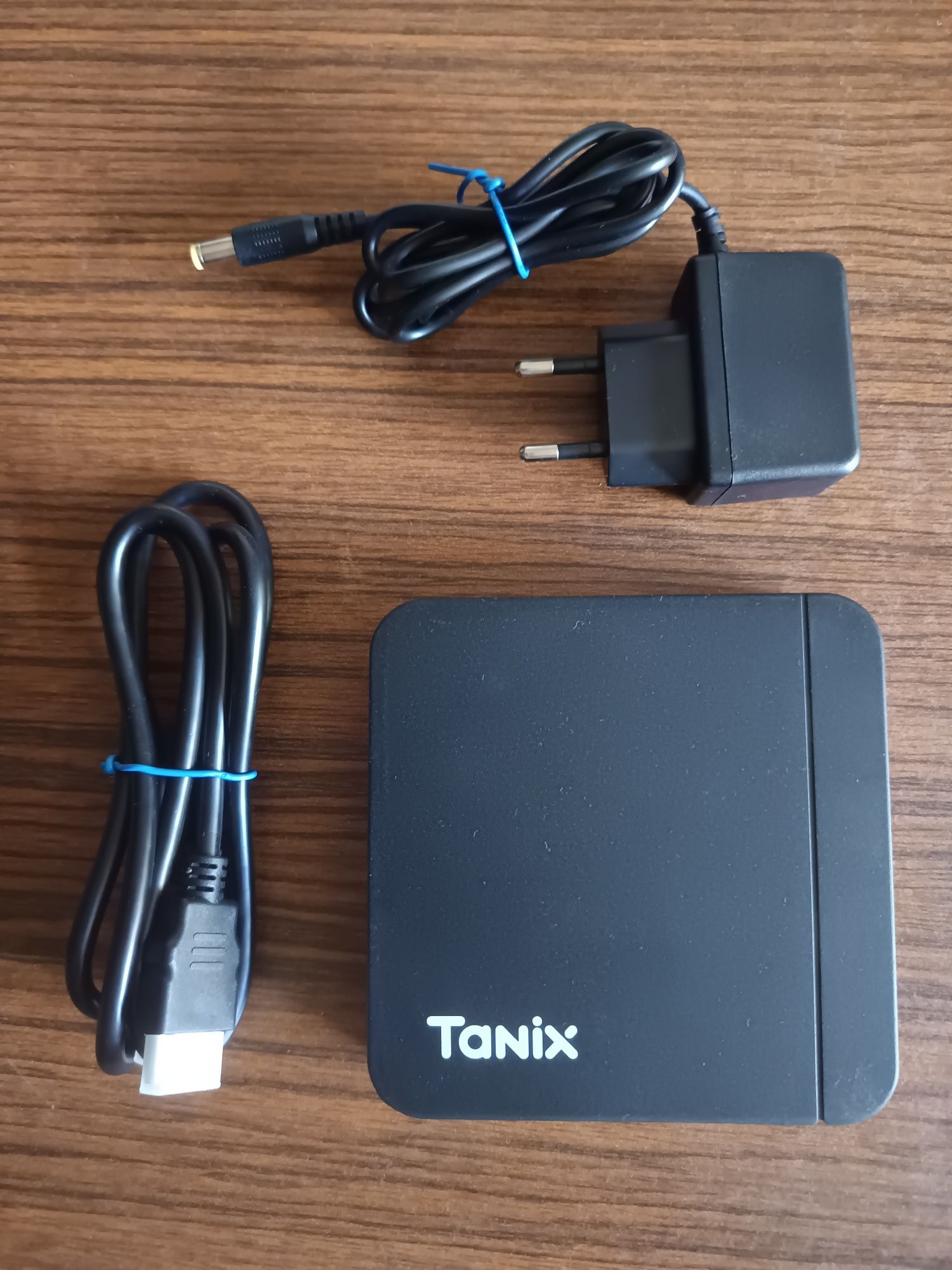Смарт TV Box с инсталация