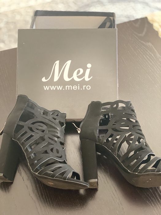 Дамски  официлани обувки