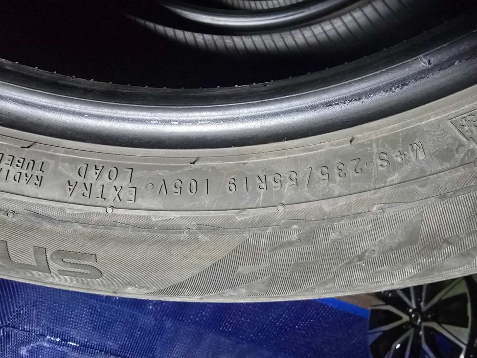 Зимни Гуми 235  55 19  4 бр.