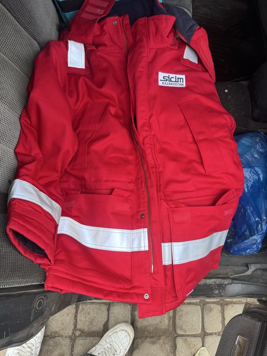 Продам бушлат размер м