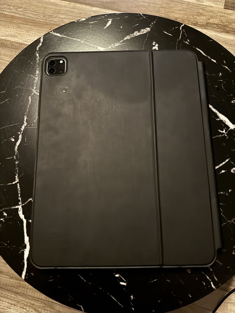 Ipad Pro 12.9 Gen 5 cellular si wifi