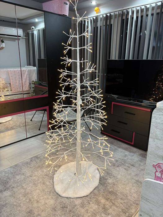 Коледна лед елха