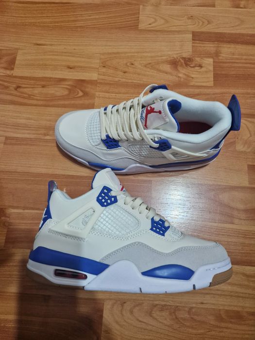 Adidași jordan Retro patru