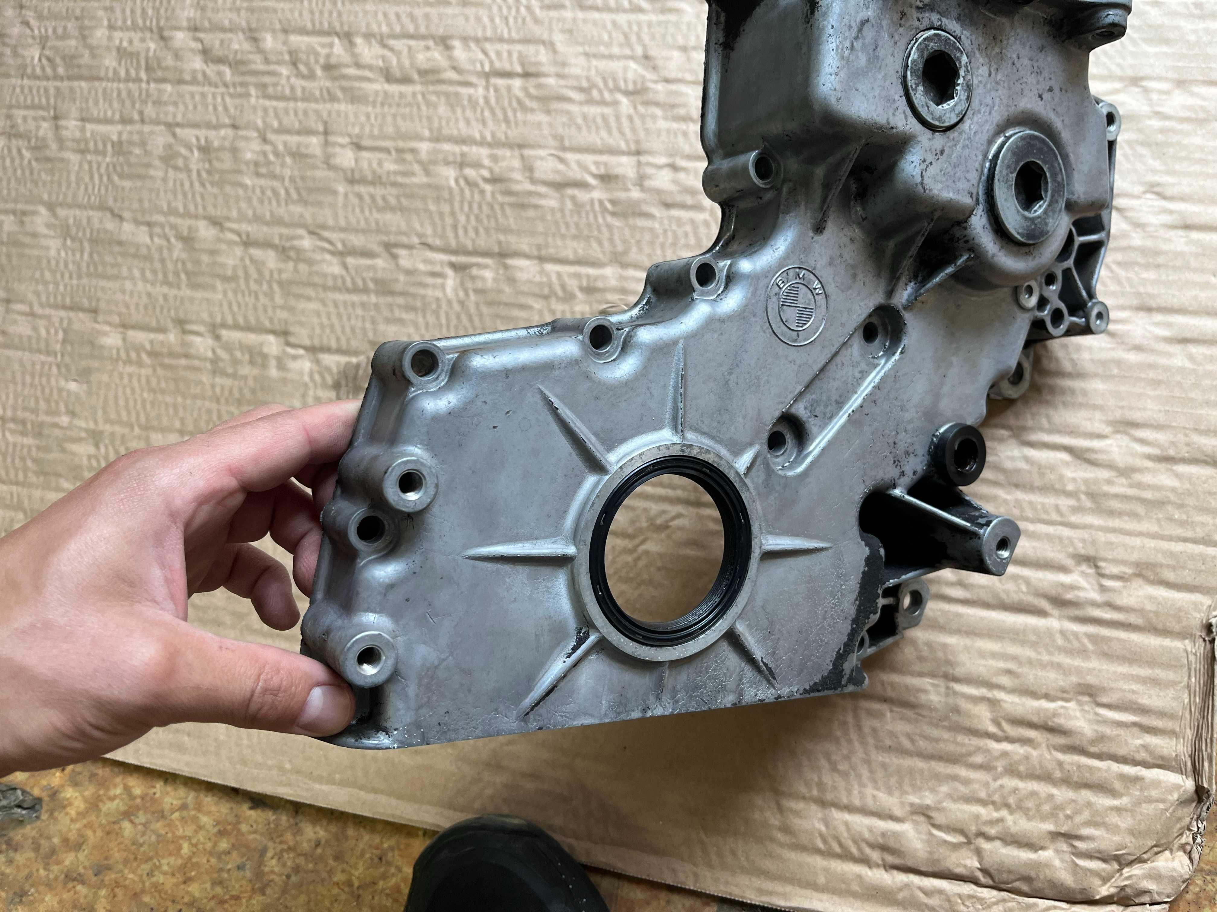 Капака на веригата за BMW E38 E39 E46 E53 M57D30 (184 к.с.)