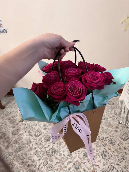 Продам 9букетов свежие все красивые