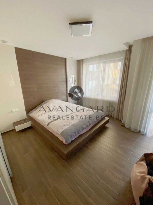 Продава се Четиристаен апартамент в Пловдив, Кючук Париж - 168 кв.м за 1786 €/кв.м - Снимка #5