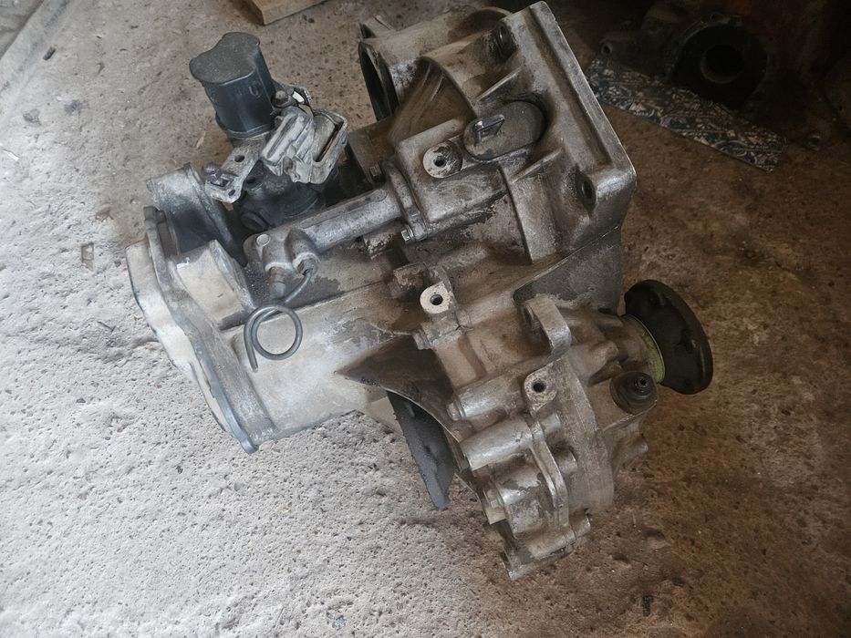 Продам коробку пассат