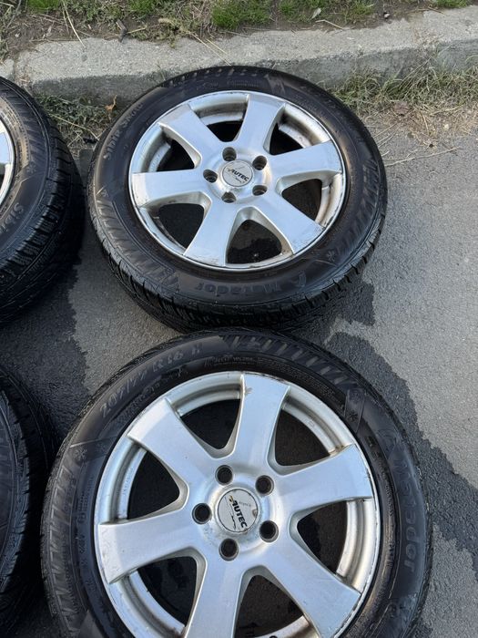 Джанти Autec 16-ски 5х112 с гуми