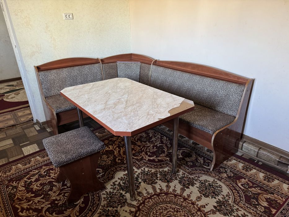 Usı qollanılğan mebeller satıladı! Kelisimli bahada beriledi