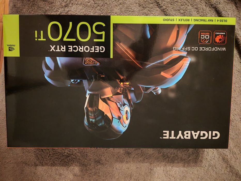 Placa video GIGABYTE RTX 5070 Ti Windforce OC SFF 16GB GDDR7 256-bit