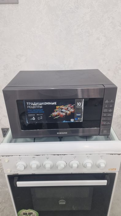 Микроволновка  сотилади Самсунг