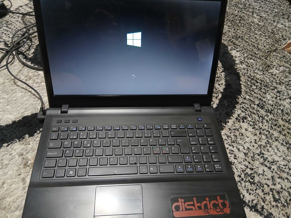 Vand laptop Zepto W76TUN
