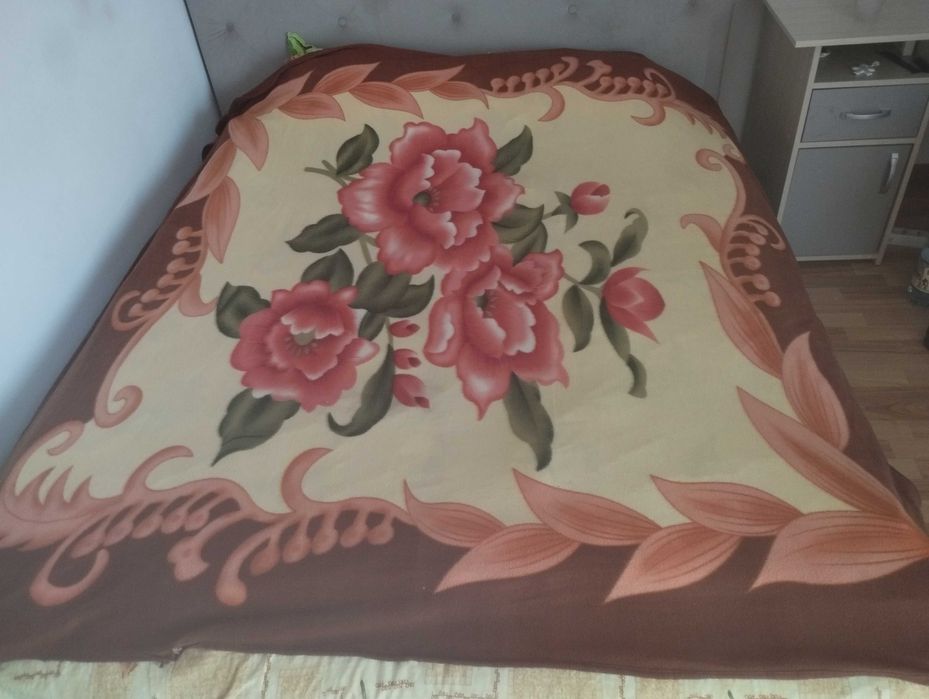 Pătură /cuvertura maro 200x200 cm