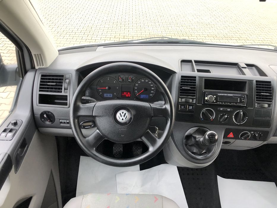 VW Transporter T5 lung 9locuri an 2008 1.9 tdi clima sirocol computer