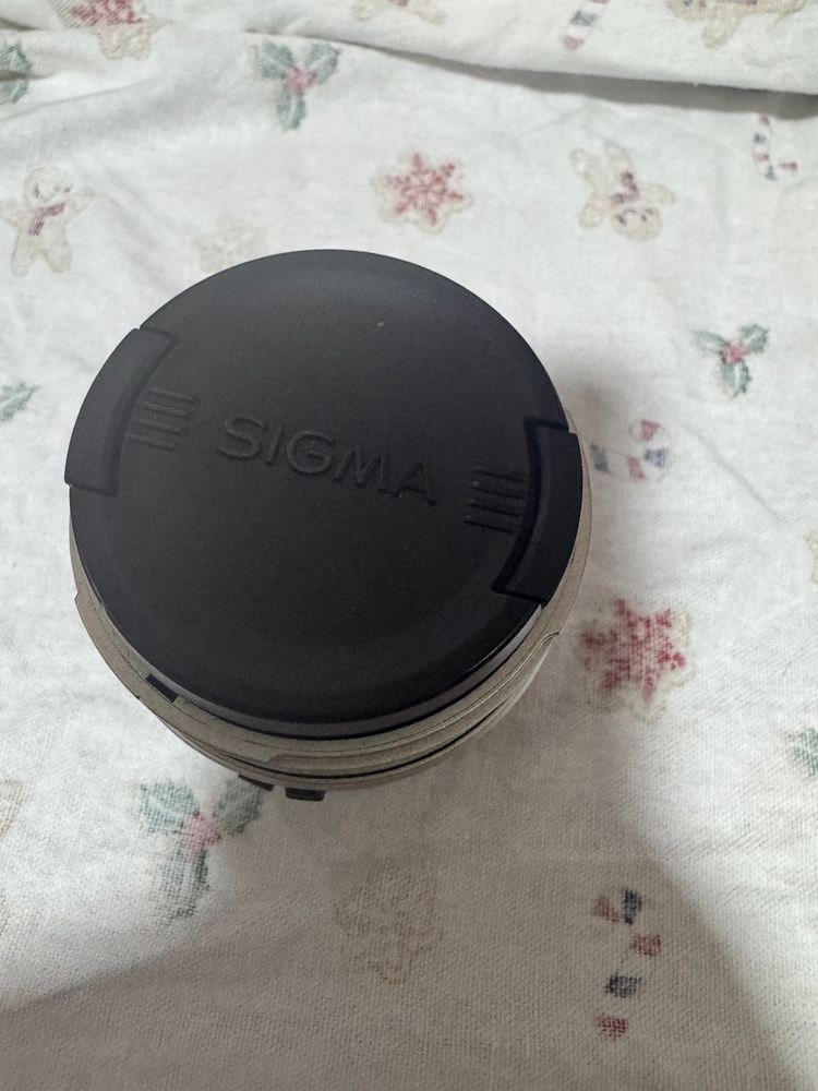 Sigma Zoom 28-80mm f/3.5-5.6 Macro