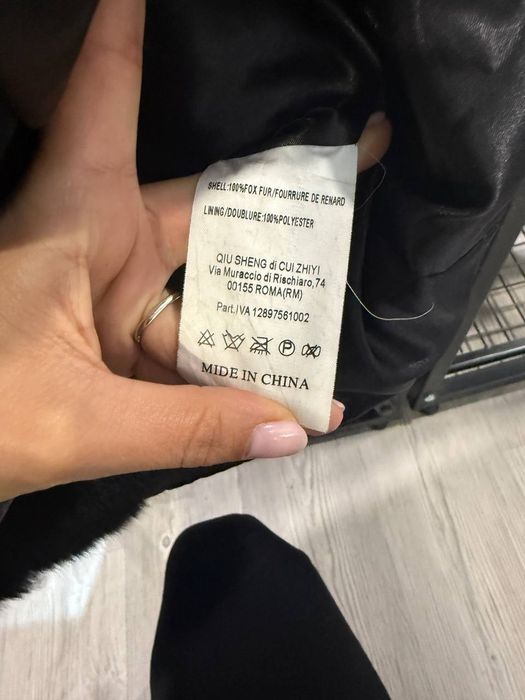 Продавам елегантен елек естествен косъм от лисица!