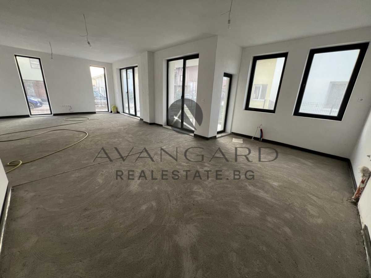 Продава се Къща в Пловдив, Беломорски - 350 кв.м за 1137 €/кв.м - Снимка #1