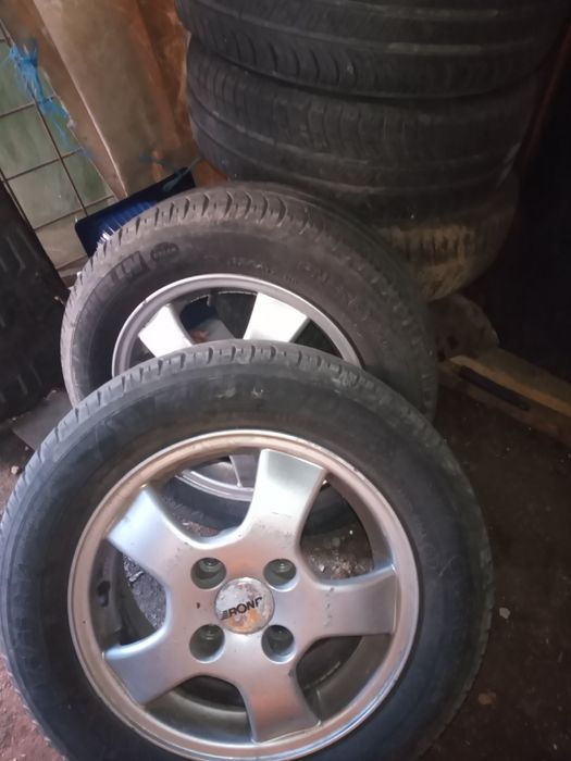 Roti complete jeante aliaj cu cauciucuri de vara,