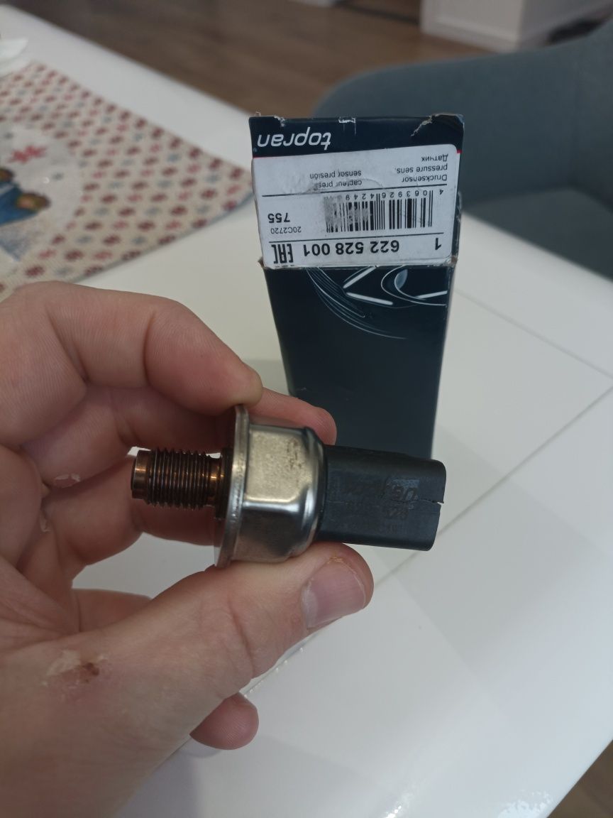Topran 622 528 001 Senzor presiune combustibil / rampa Ford, Peugeot