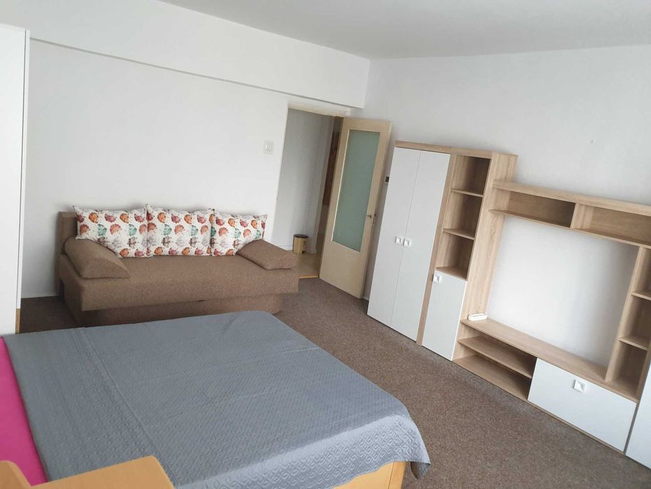 P.f. dau in chirie ap. 1 camera,utilat, mobilat pe B-dul. N. Titulescu