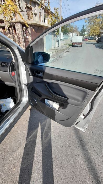 FORD KUGA 2.0TDCI 4X4 панорамен таван 2009г Ръчни скорости 6