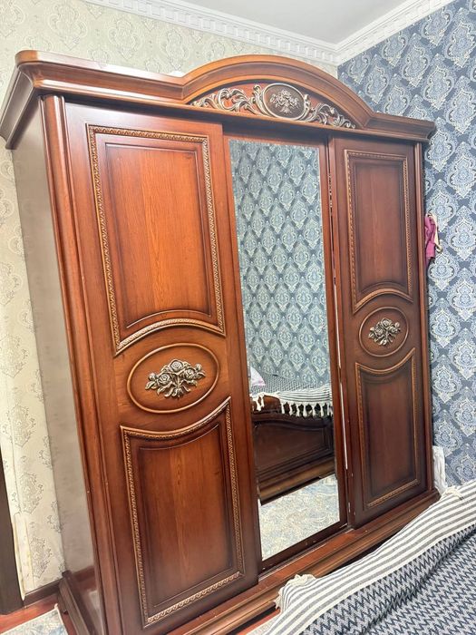 Продаю шкаф и кровать