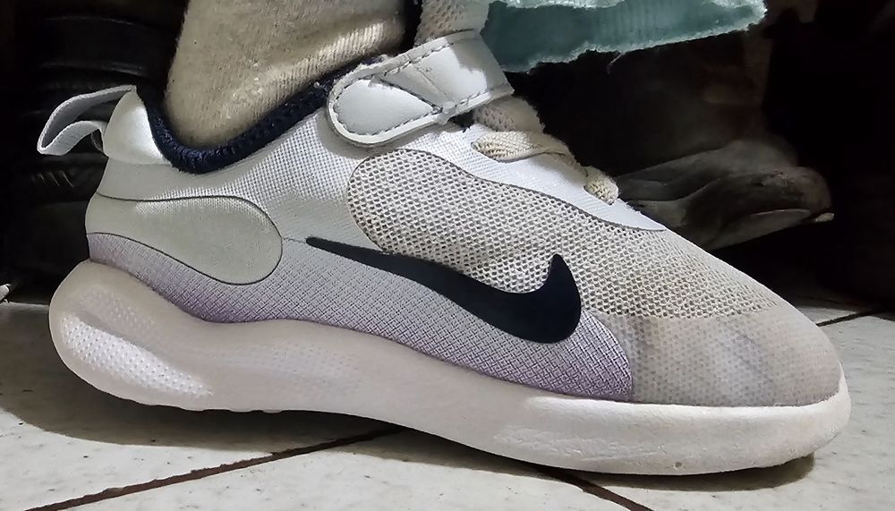 Nike - Обувки за бягане Revolution 7 с велкро, Светло сив/Тъмносин