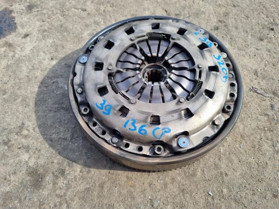 kit ambreaj bmw 520d e39 136 cai putere an 2001